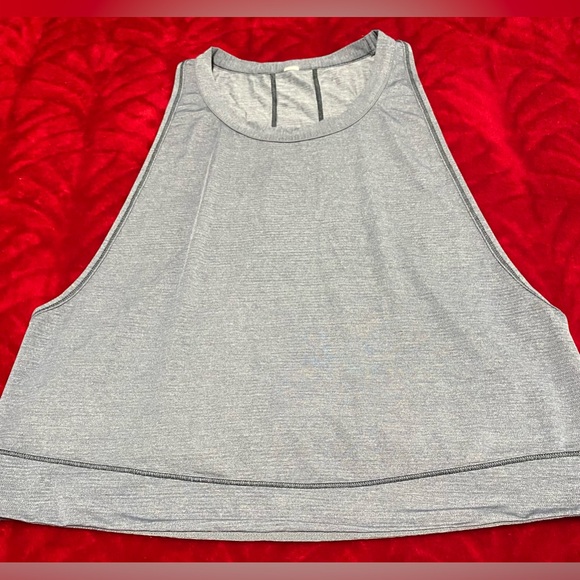 Size 8 Lululemon Gray Tank. Excellent Condition! Measurements in pics! ⭐️🔥⭐️ - Picture 7 of 9